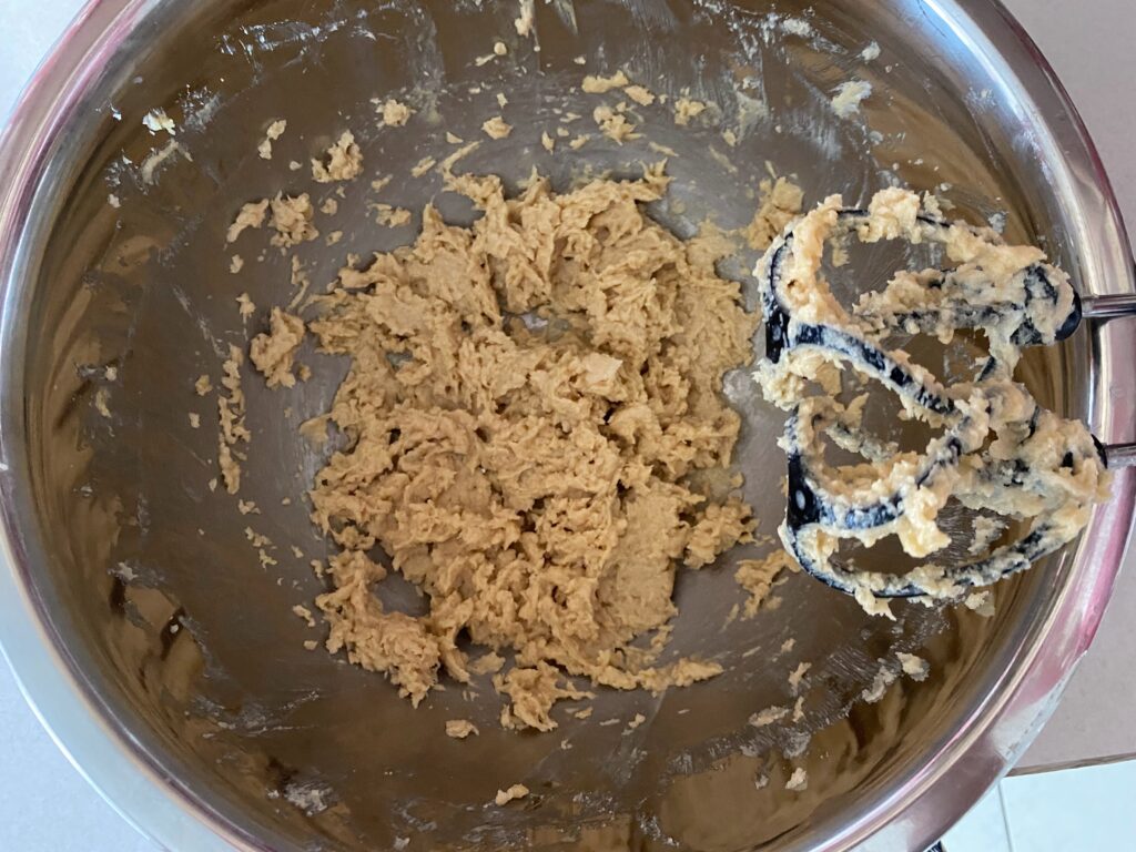 mixed  Egg and vanilla in mixture