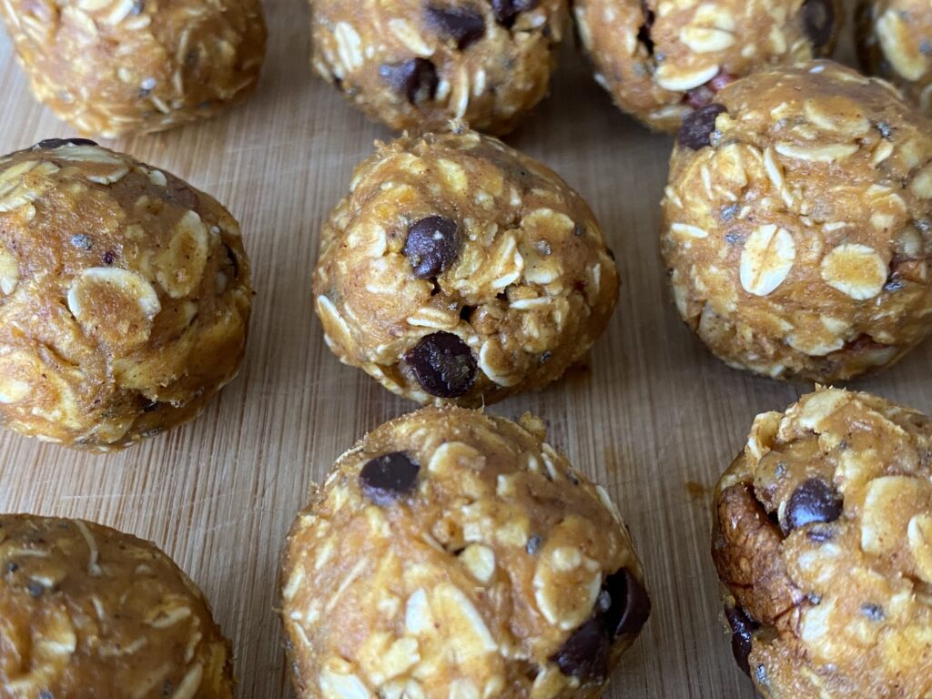 horizontal rows of finished pumpkin bites